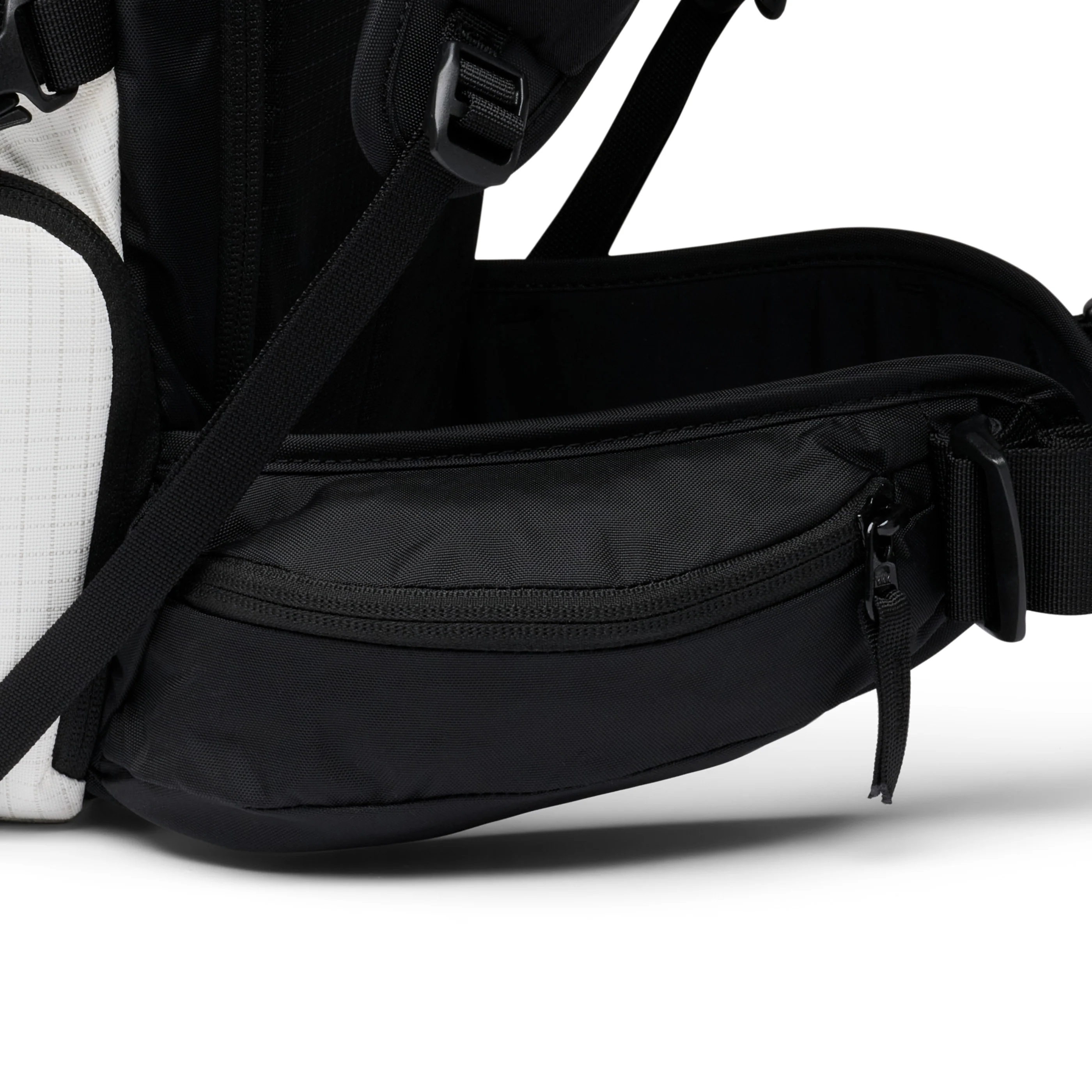 Helio 38 Backpack - Image 15